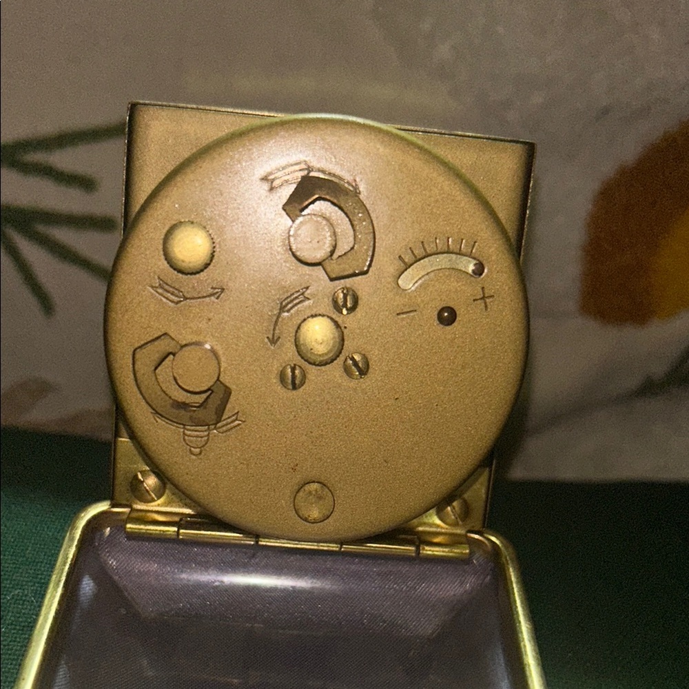 Vintage Travel Winding Alarm Clock with Gold Accents - Picture 8 of 9